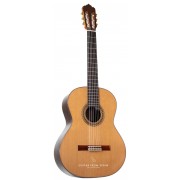 Alhambra Mengual & Margarit Serie NT Classical guitar