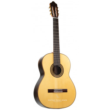 Camps M10 Classical guitar